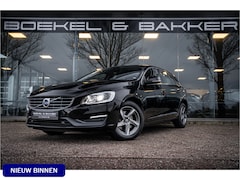 Volvo V60 - 1.5 T3 Momentum Automaat - Stoelverwarming - Camera dealer onderhouden