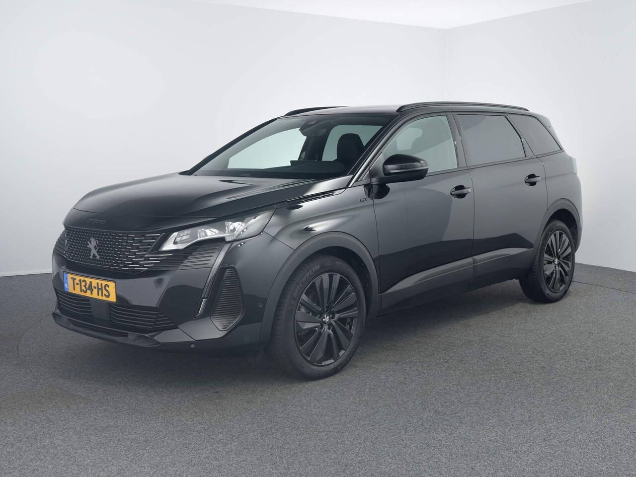 Peugeot 5008 - 1.2 PureTech GT | Automaat | Elek. stoelen | Black pack | Stoelverwarming | Navi | Adaptie - AutoWereld.nl