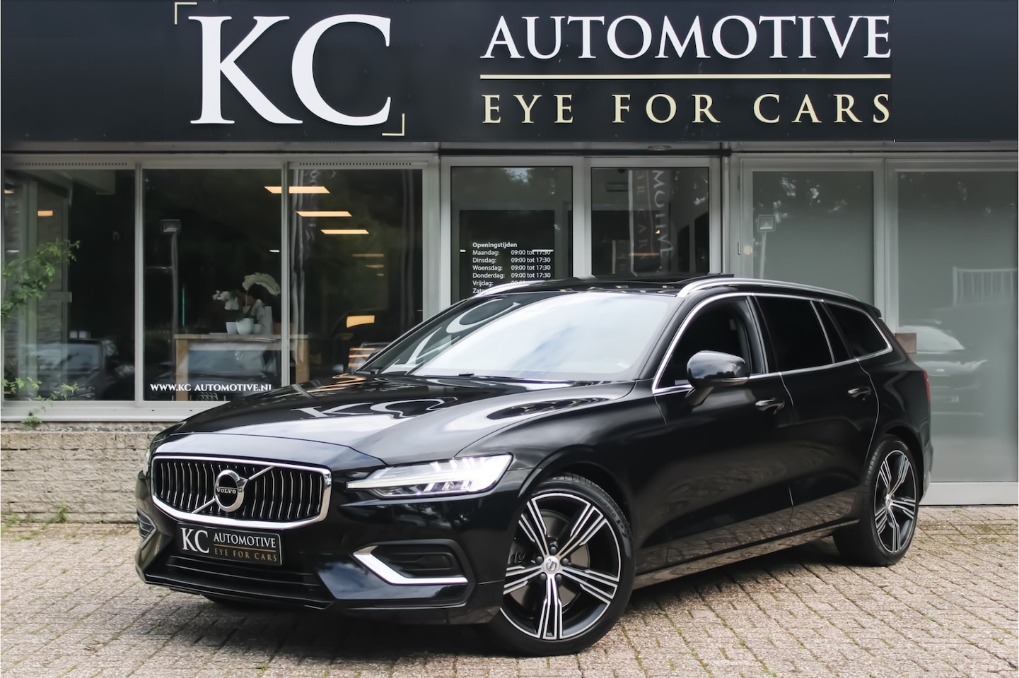 Volvo V60 - 2.0 T6 AWD Inscription | VAN: 27.950,- VOOR 25.463,- EINDEJAARSVOORDEEL: 2487 ,-Pano | Led - AutoWereld.nl