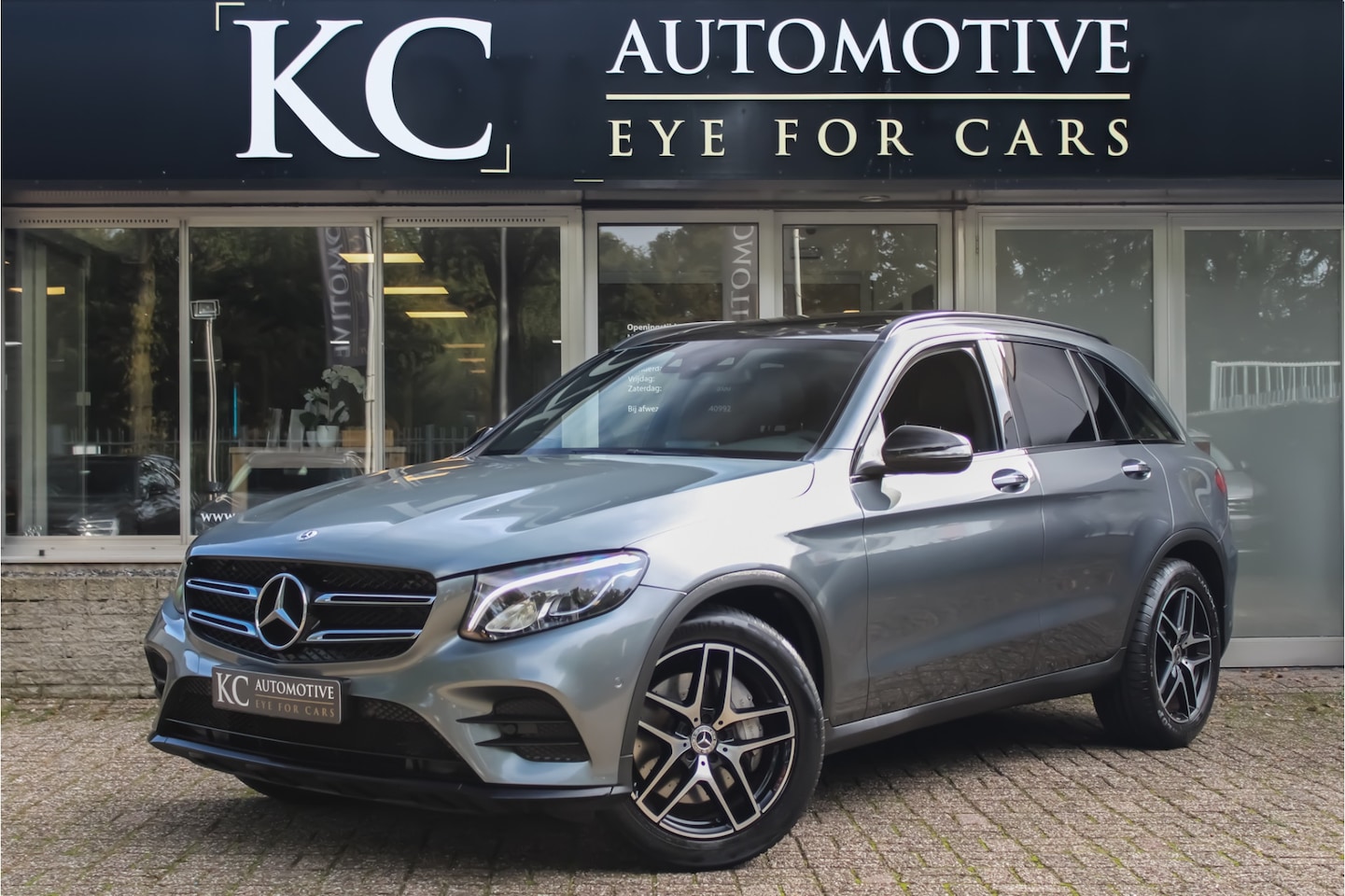 Mercedes-Benz GLC-klasse - Premium + | VAN: 30.950,- VOOR 28.951,- EINDEJAARSVOORDEEL: 1.999,- Pano | Burmester | - AutoWereld.nl