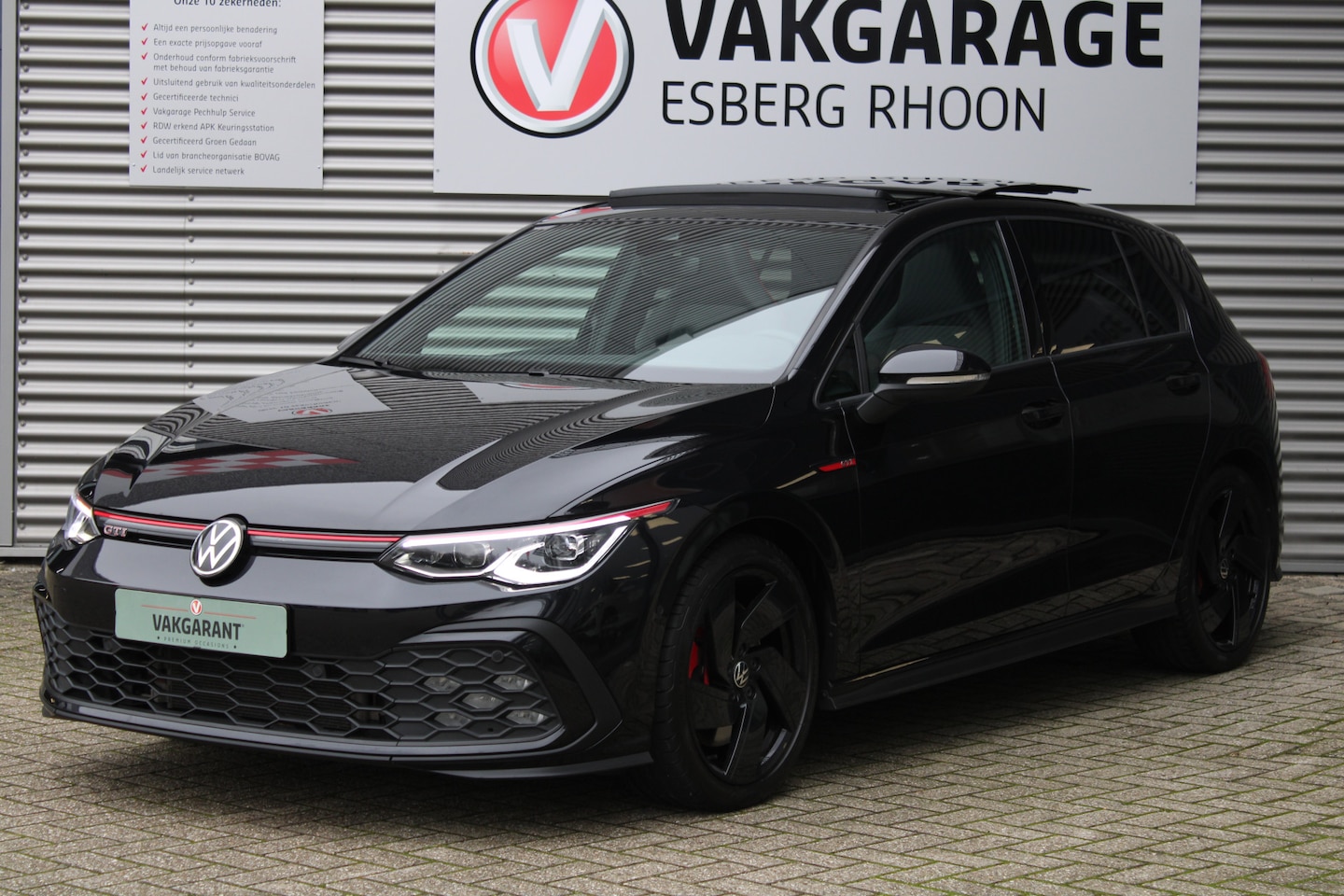 Volkswagen Golf - VIII 2.0 TSI GTI DSG SCHUIFDAK,IQ-LIGHT,DCC,H/K SOUND - AutoWereld.nl