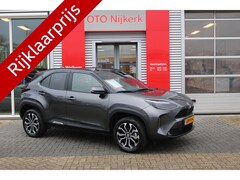 Toyota Yaris Cross - 1.5 Hybrid 115 First Edition met winterpack