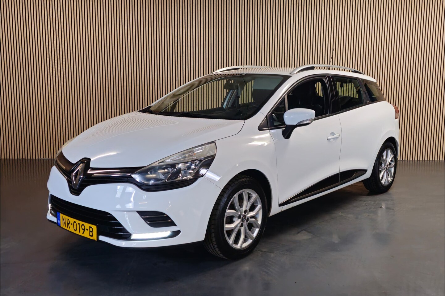 Renault Clio Estate - 1.5 dCi Ecoleader Zen 1.5 dCi Ecoleader Zen - AutoWereld.nl