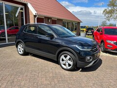 Volkswagen T-Cross - 1.0 TSI STYLE AIRCO/NAVIGATIE/PDC VOOR EN ACHTER/ENZ