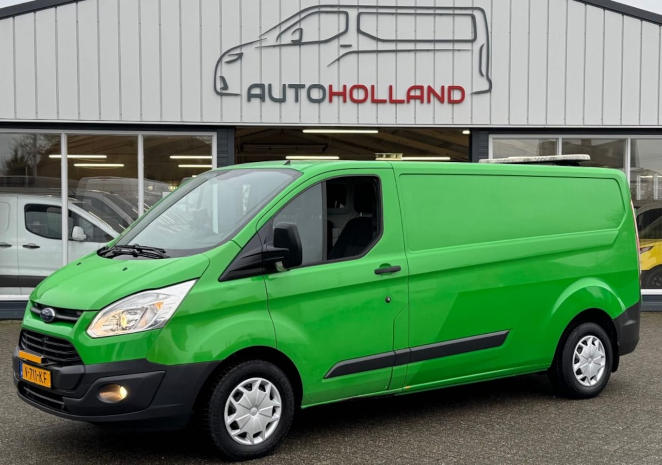 Ford Transit Custom - 2.0 TDCI 77KW 105PK L2H1 EURO 6 AIRCO/ NAVIGATIE/ CRUISE CONTROL - AutoWereld.nl