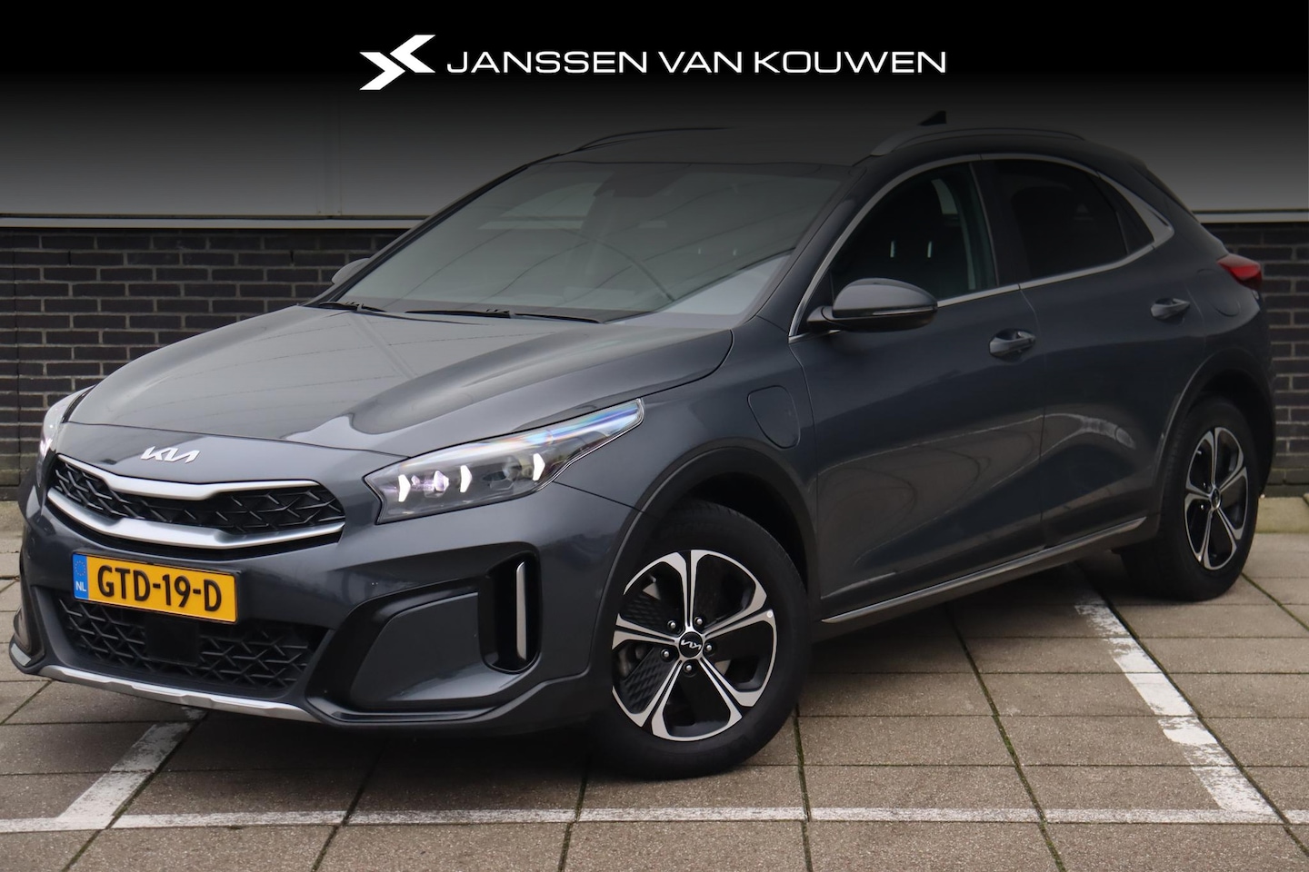 Kia XCeed - 1.6 GDi PHEV BusinessLine *Plug in Hybride * Stuur-Stoelverwarming *  Apple CarPlay - AutoWereld.nl