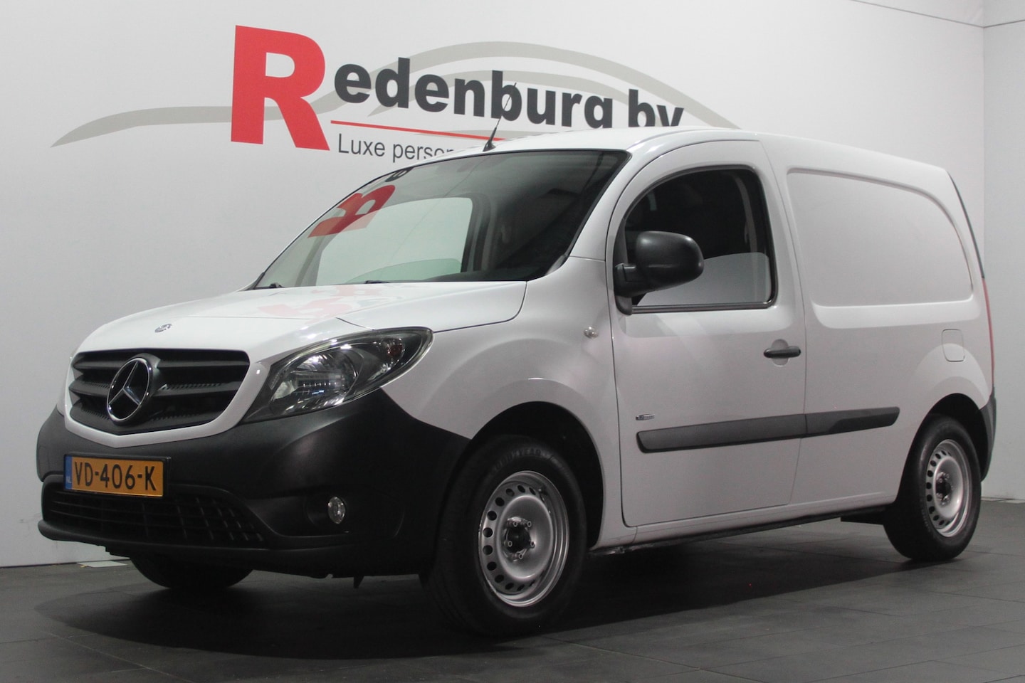 Mercedes-Benz Citan - 108 CDI BlueEFFICIENCY Economy - Airco / Trekhaak / Extra sloten - AutoWereld.nl