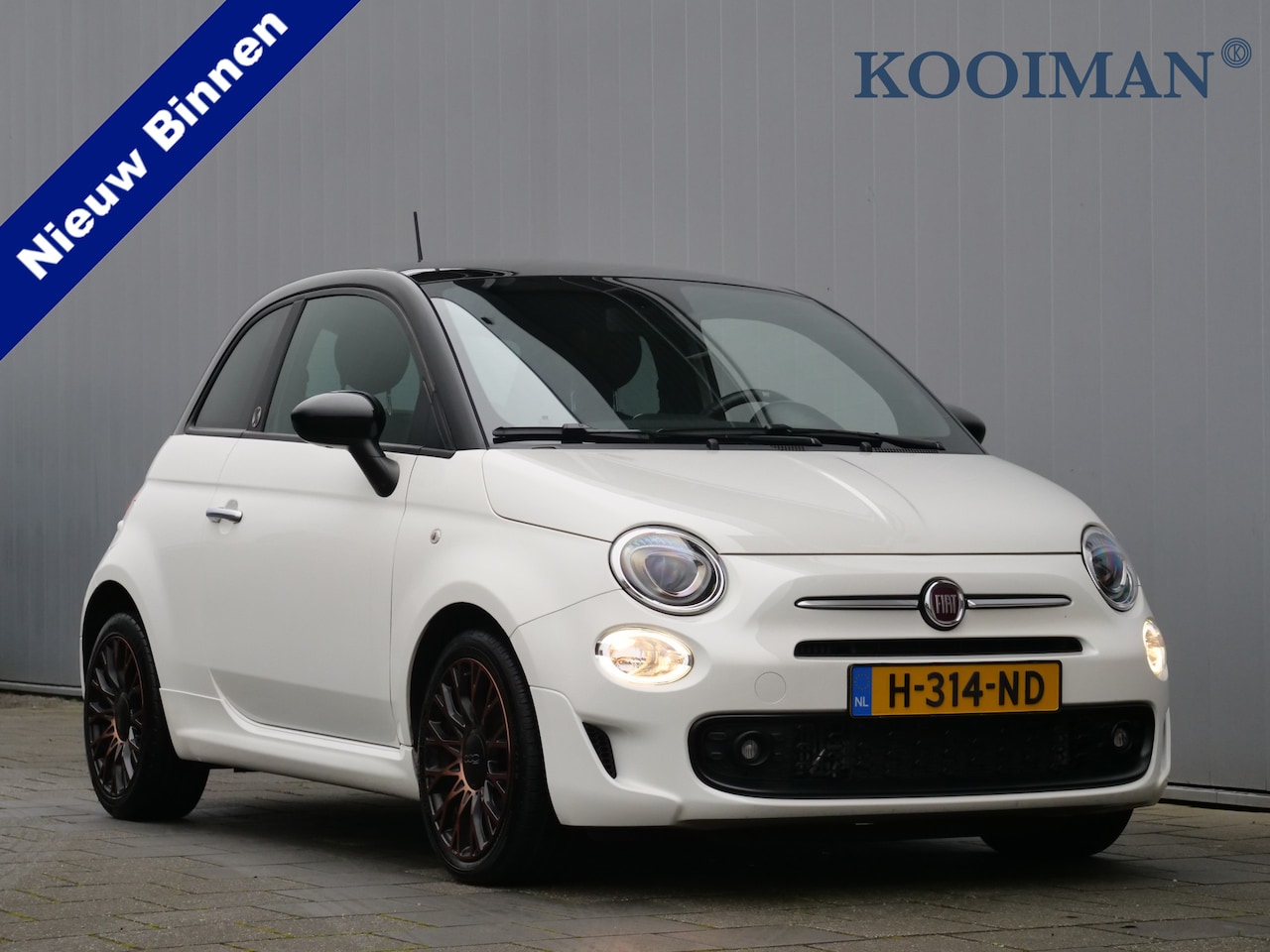 Fiat 500 - 0.9 85pk TwinAir Turbo Rockstar Apple carplay / Navigatie Panoramadak / Leder - AutoWereld.nl