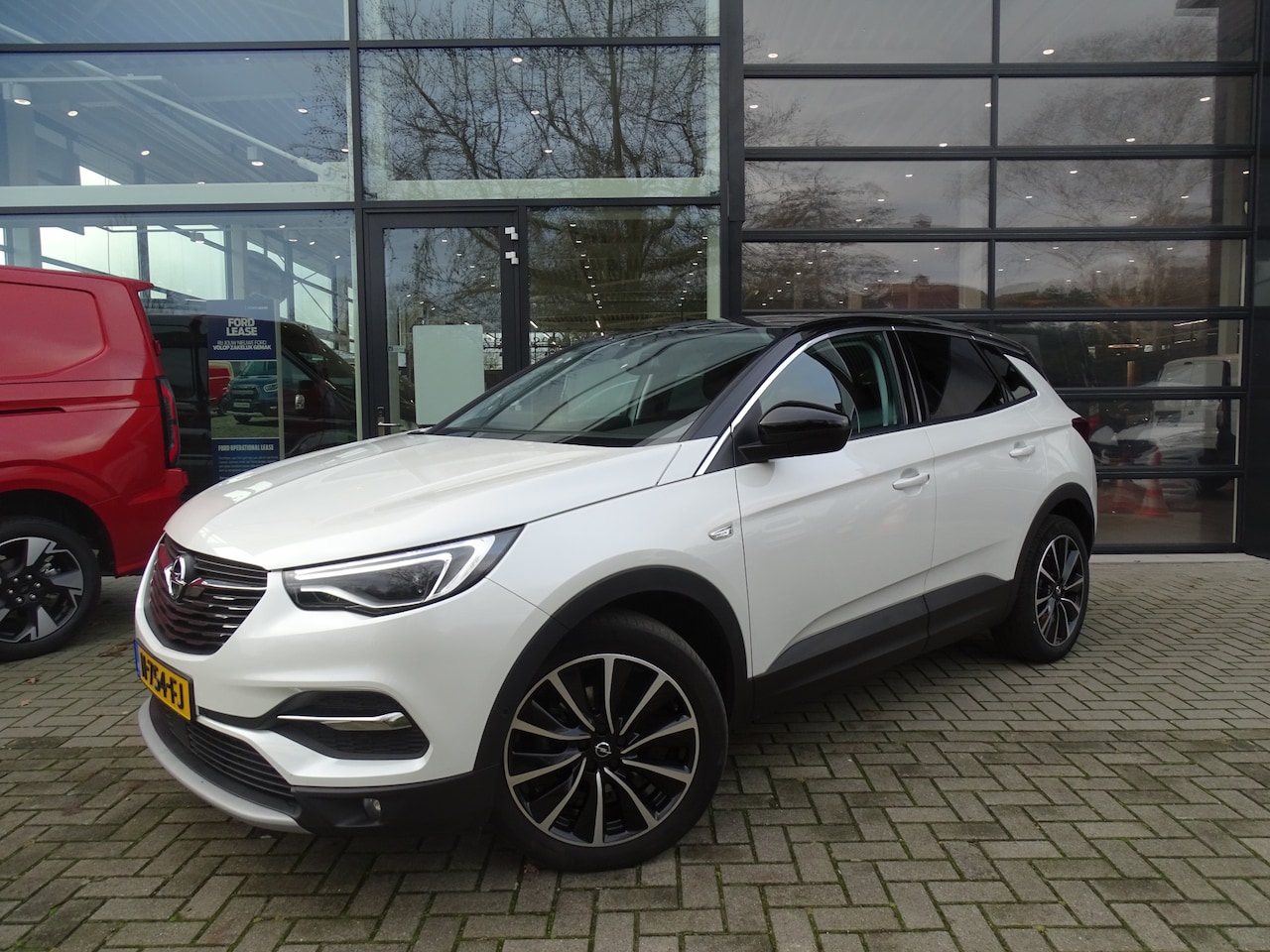 Opel Grandland X - 1.6 Turbo Ultimate Trekhaak / Camera / BLIS / PDC - AutoWereld.nl