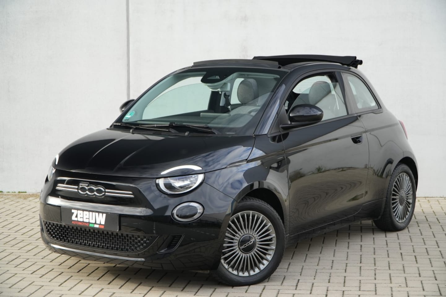 Fiat 500 C - Icon 42KWH | Navi | Carplay | Clima | 16" - AutoWereld.nl