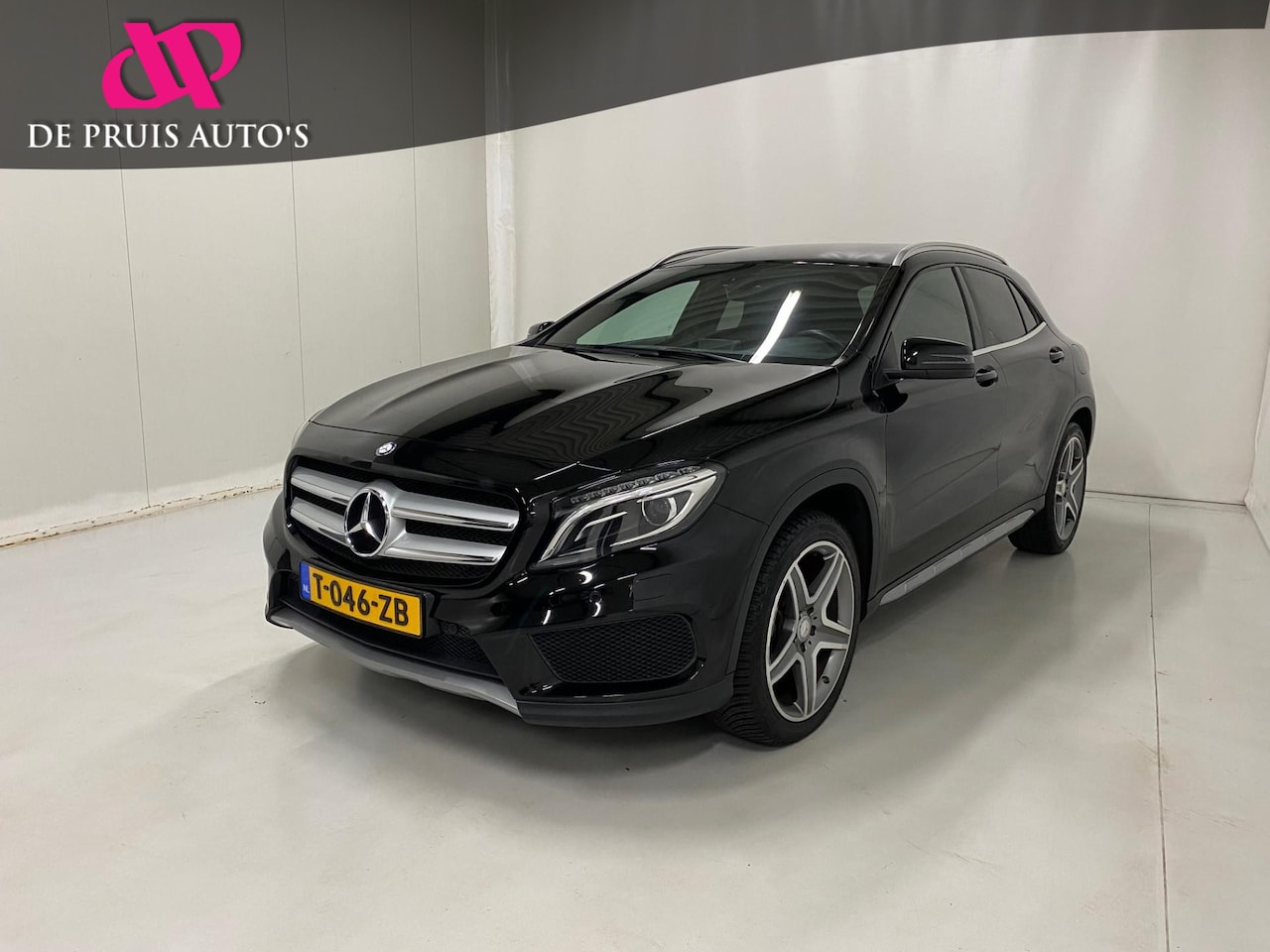 Mercedes-Benz GLA-Klasse - 200 AMG Navi Camera Trekhaak 19inch LM Bi-Xenon Koplampen Stoelverwarming - AutoWereld.nl