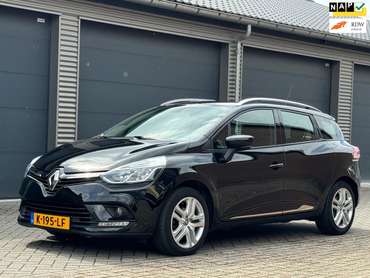 Renault Clio Estate - TCe 90 PK intens, climaat control, navigatie, stoelverwarming, cruisecontrol - AutoWereld.nl