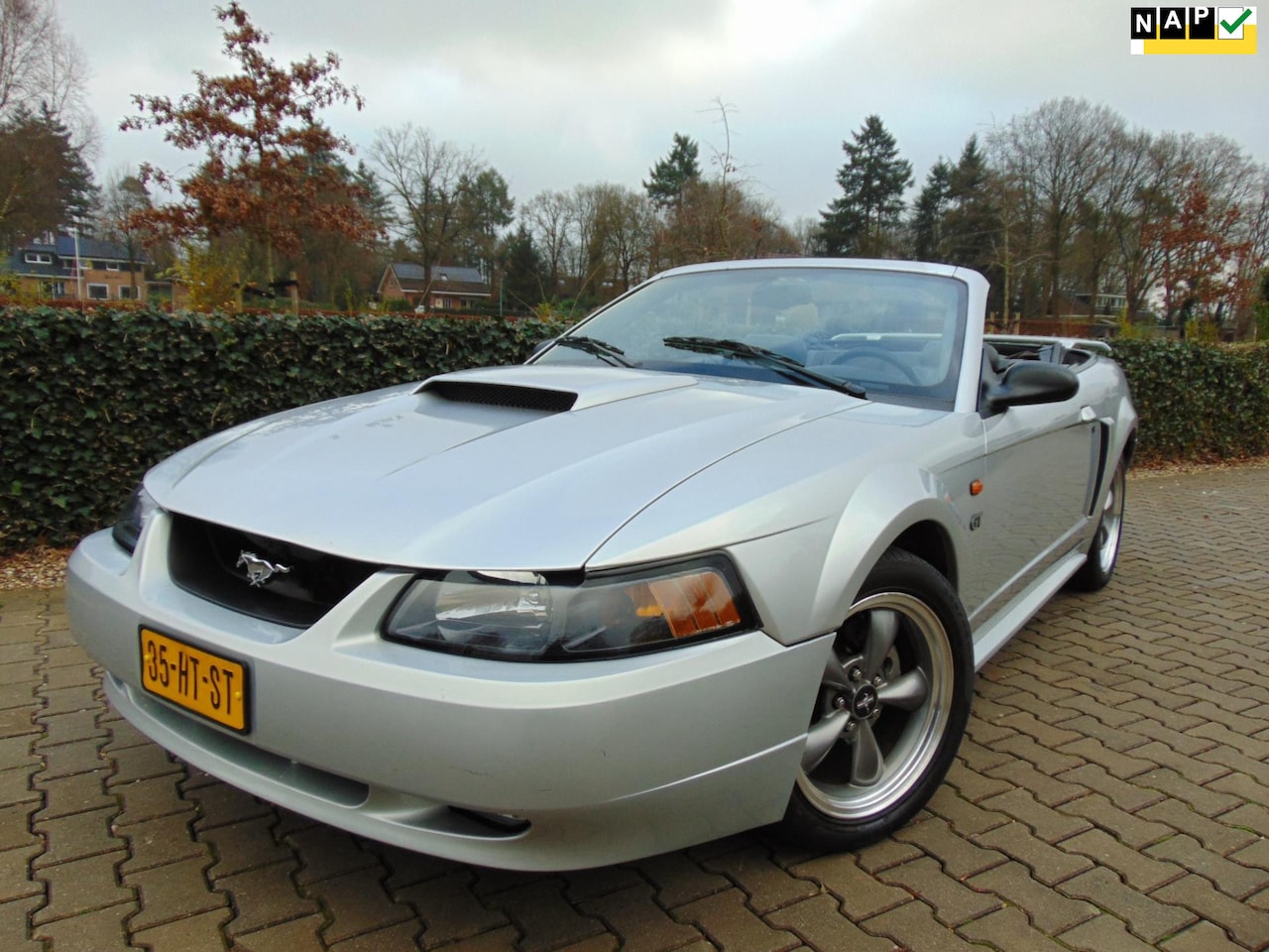 Ford Mustang - GT 4.6 V8 Cabrio , Automaat , LPG , Airco / Cruise / Elec.Pakket / Leder / Windscherm / 17 - AutoWereld.nl