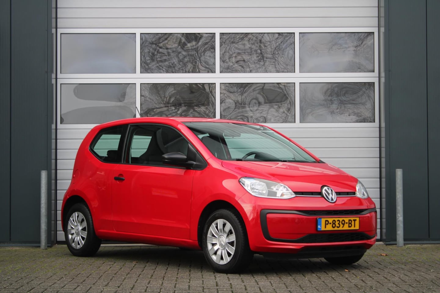 Volkswagen Up! - 1.0 BMT take up! Airco/Elek.Ramen/C.V./Radio.AUX/Isofix/APK:07-02-2026 - AutoWereld.nl