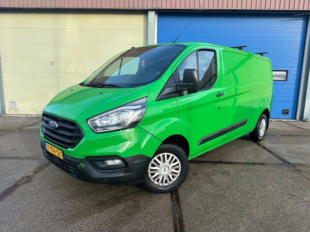 Ford Transit Custom - 300 2.0 TDCI L2H1 Trend Airco! NAVI!! 2018 - AutoWereld.nl