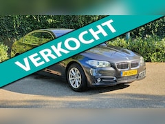 BMW 5-serie - 2e EIG Luxury Dig. DASH 6WB GARANTIE Cam GR NAVI Gordijnen Elek. Stoelen NAP Dealer onderh