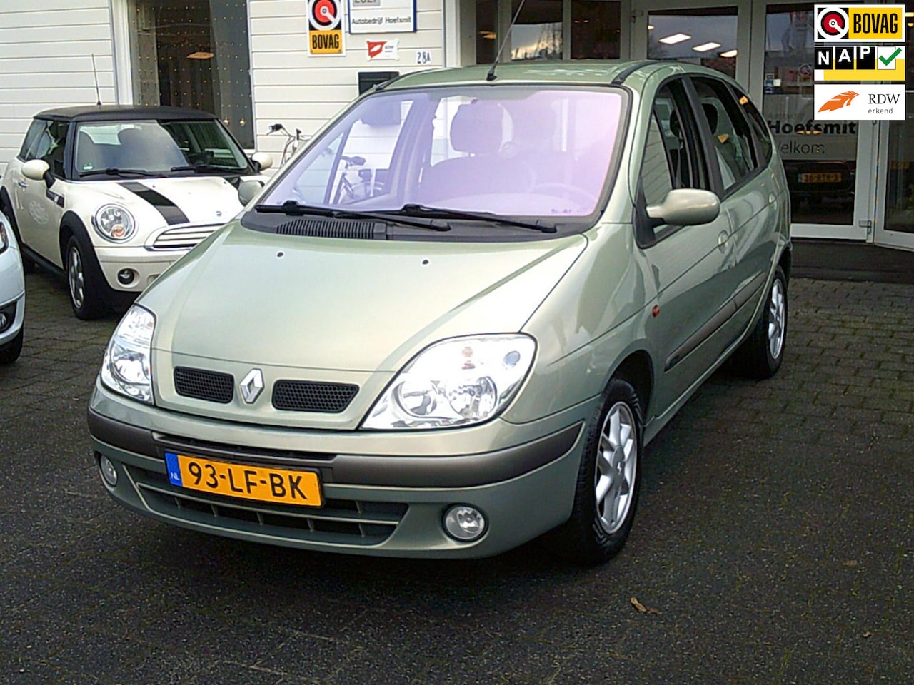 Renault Scénic - 1.6-16V Authentique 1.6-16V Authentique - AutoWereld.nl