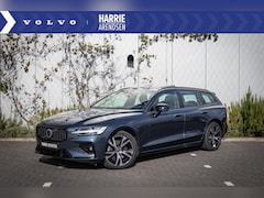 Volvo V60 - B3 Aut.7 Plus Dark | Trekhaak | Adaptieve Cruise Control | Panoramadak | 360 Graden camera