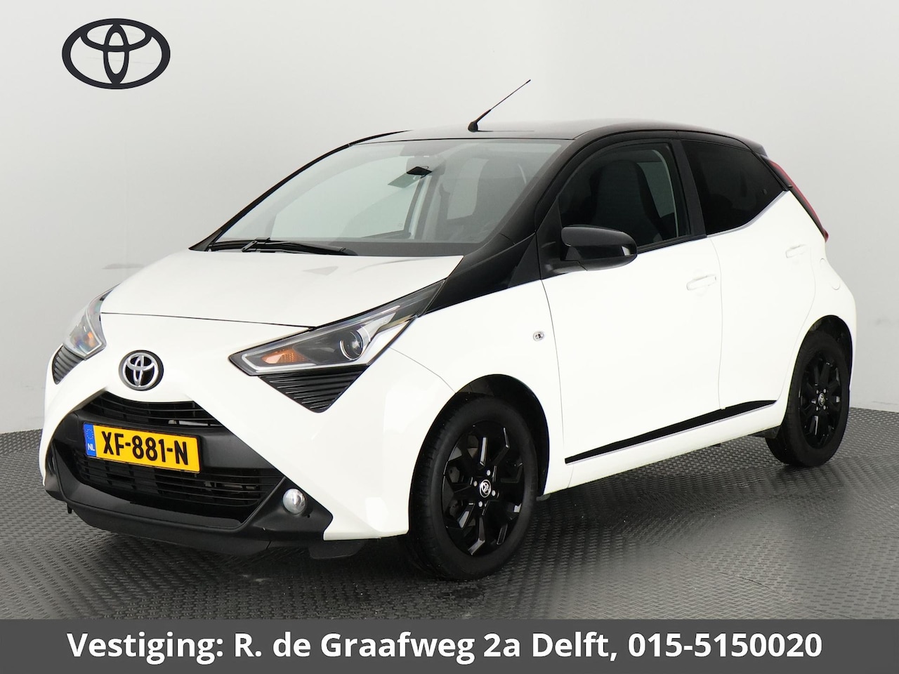 Toyota Aygo - 1.0 VVT-i X-Joy Bi-Tone Automaat | Apple Carplay & AndroidAUTO | Climate Control | Camera - AutoWereld.nl