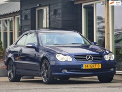 Mercedes-Benz CLK-klasse Coupé - 320 Elegance (Schuifdak / Automaat / Leder / 18" / Navi / Climate / Cruise / Stoelverwarmi