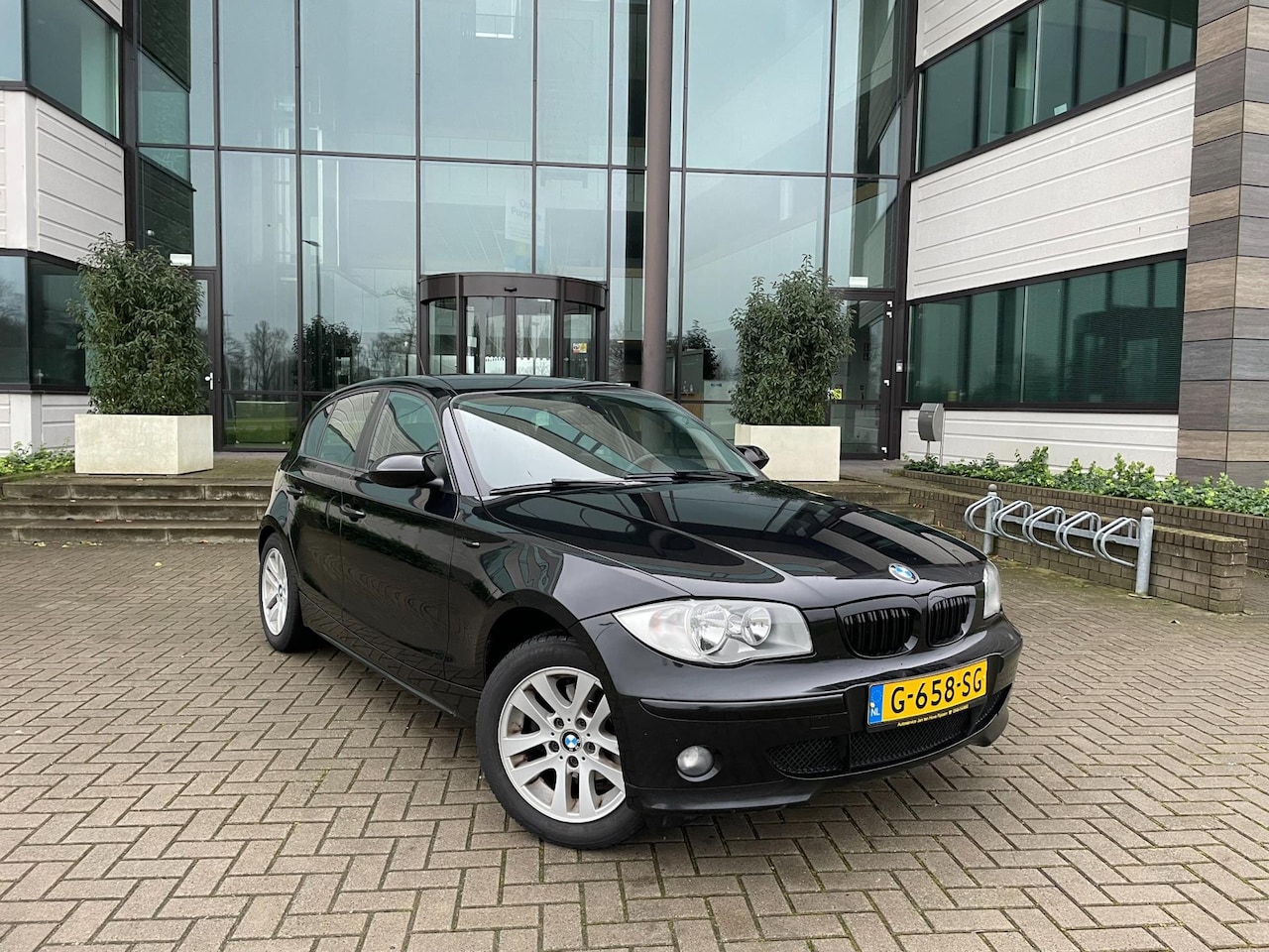 BMW 1-serie - 120i | Nieuwe Ketting | Stoelverwarming | Airco - AutoWereld.nl