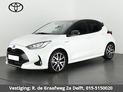 Toyota Yaris - 1.5 Hybrid Executive Bi-Tone | Parkeersensoren voor & achter | Stoelverwarming | Leren bek