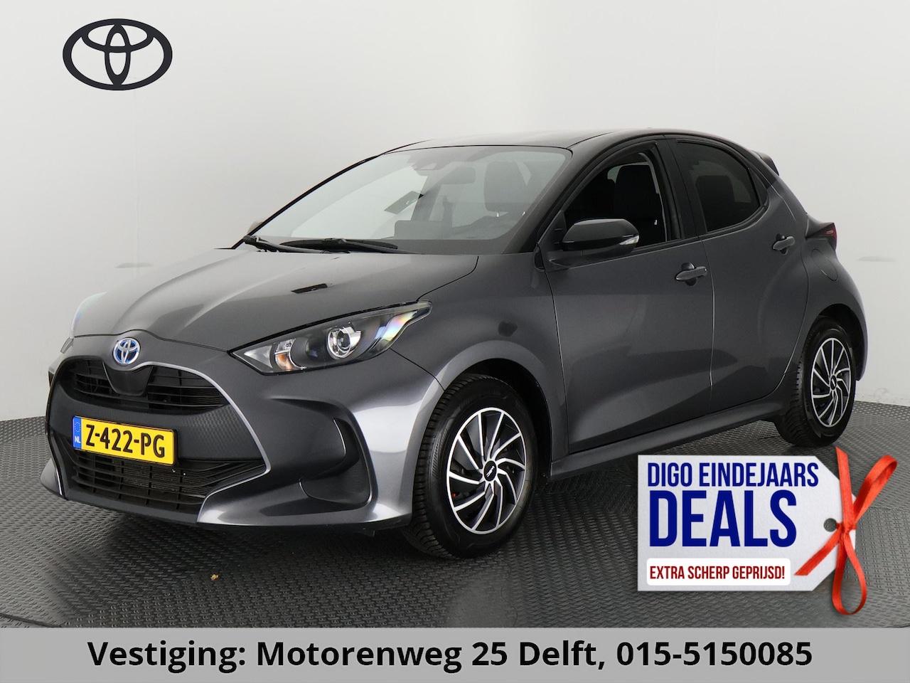 Toyota Yaris - 1.5 HYBRID BI-TONE AUTOMAAT NAVIGATIE *GARANTIE TOT 7-2032* Camera.  Bluetooth. All Season - AutoWereld.nl