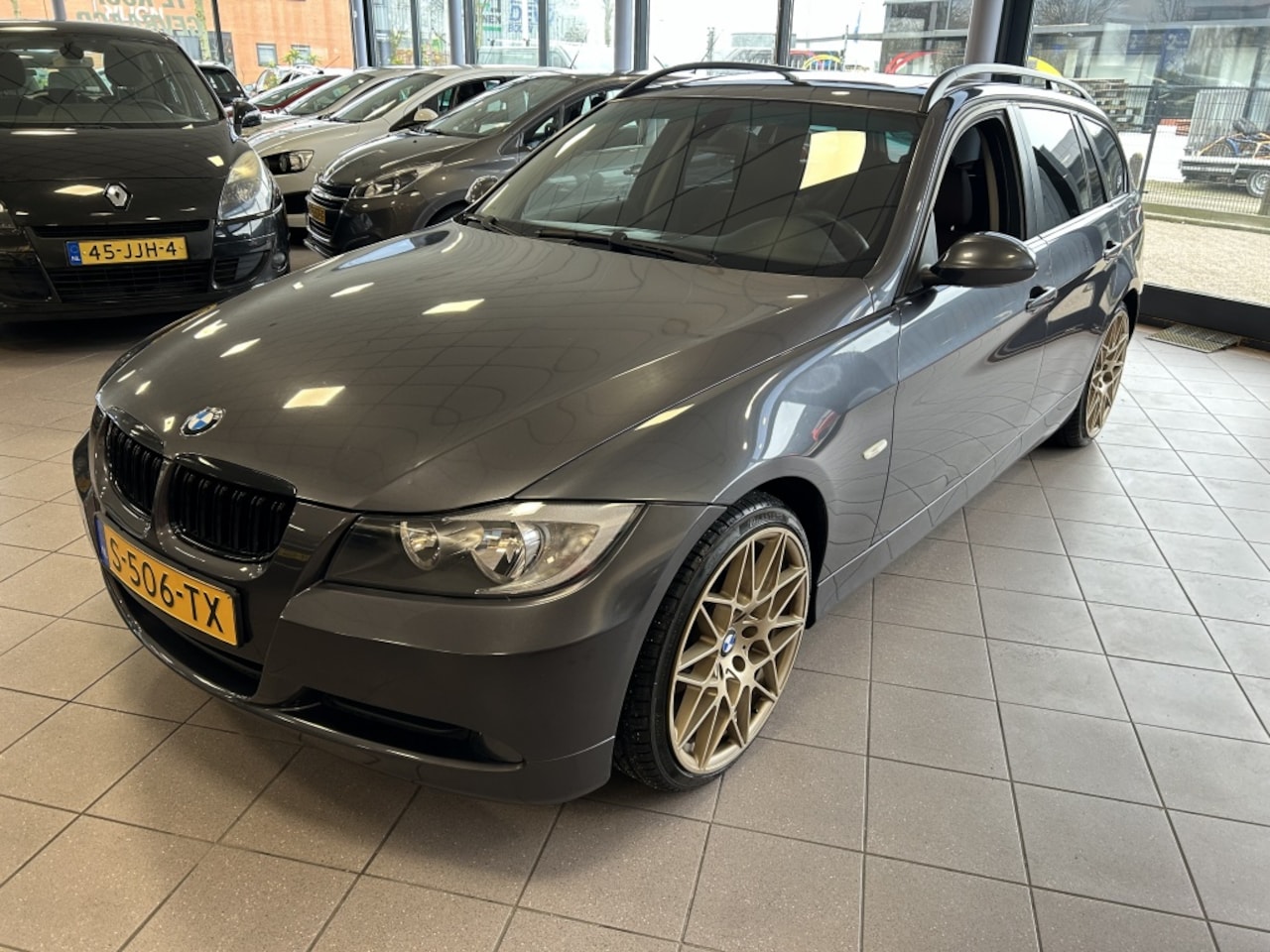 BMW 3-serie Touring - 320i PANO NAVI BJ 2006 !!! - AutoWereld.nl