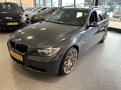 BMW 3-serie Touring - 320i PANO NAVI BJ 2006