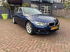 BMW 3-serie - 320i High Executive