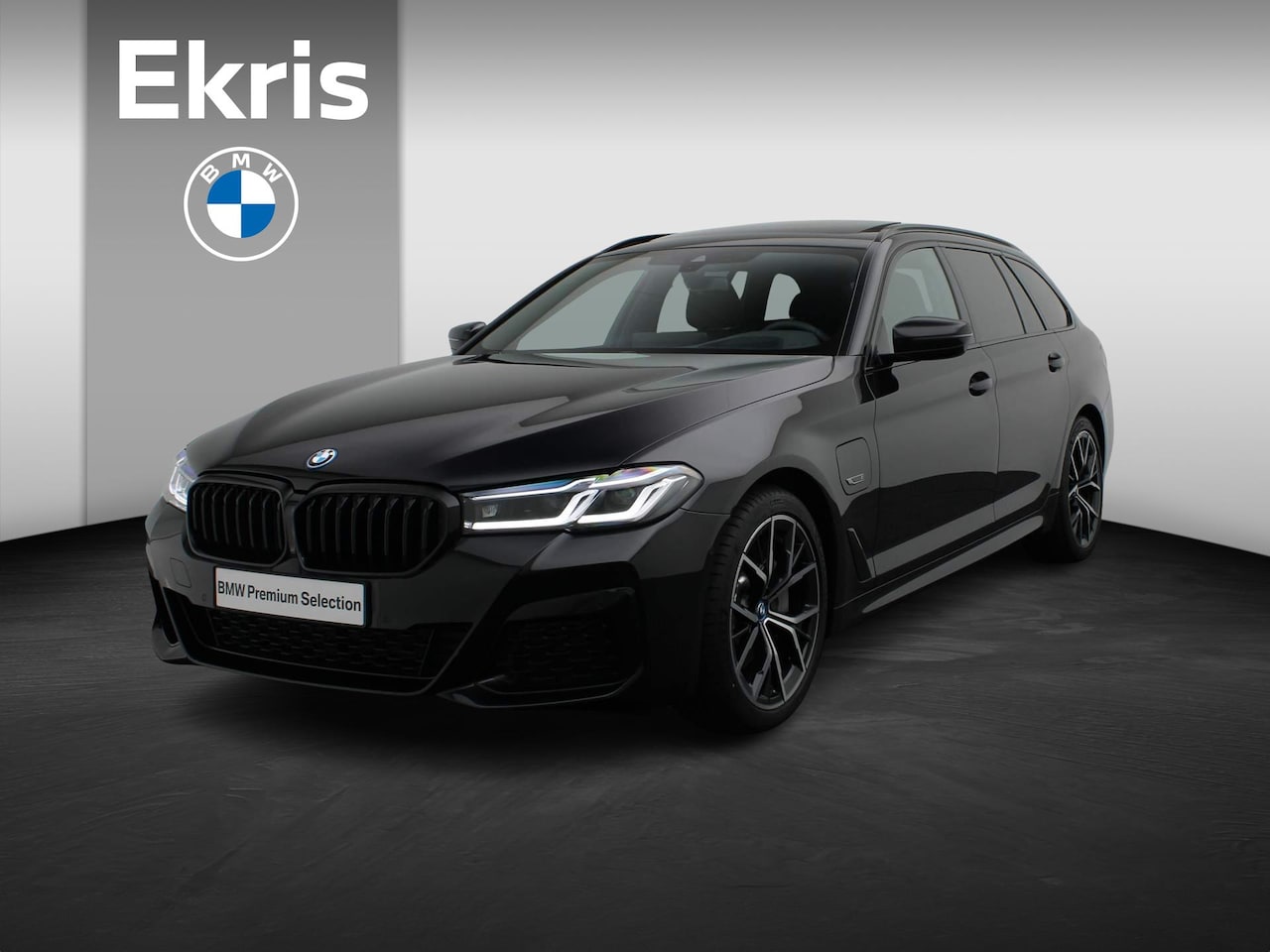 BMW 5-serie Touring - 530e xDrive Executive | M Sportpakket | Panoramadak | Head-Up Display | Laserlight | HIFI - AutoWereld.nl