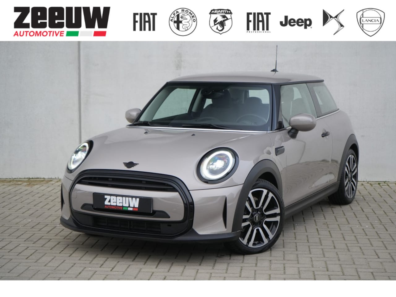 MINI One - 1.5 Classic | Automaat | Carplay | Black Pack | PDC | 17" - AutoWereld.nl