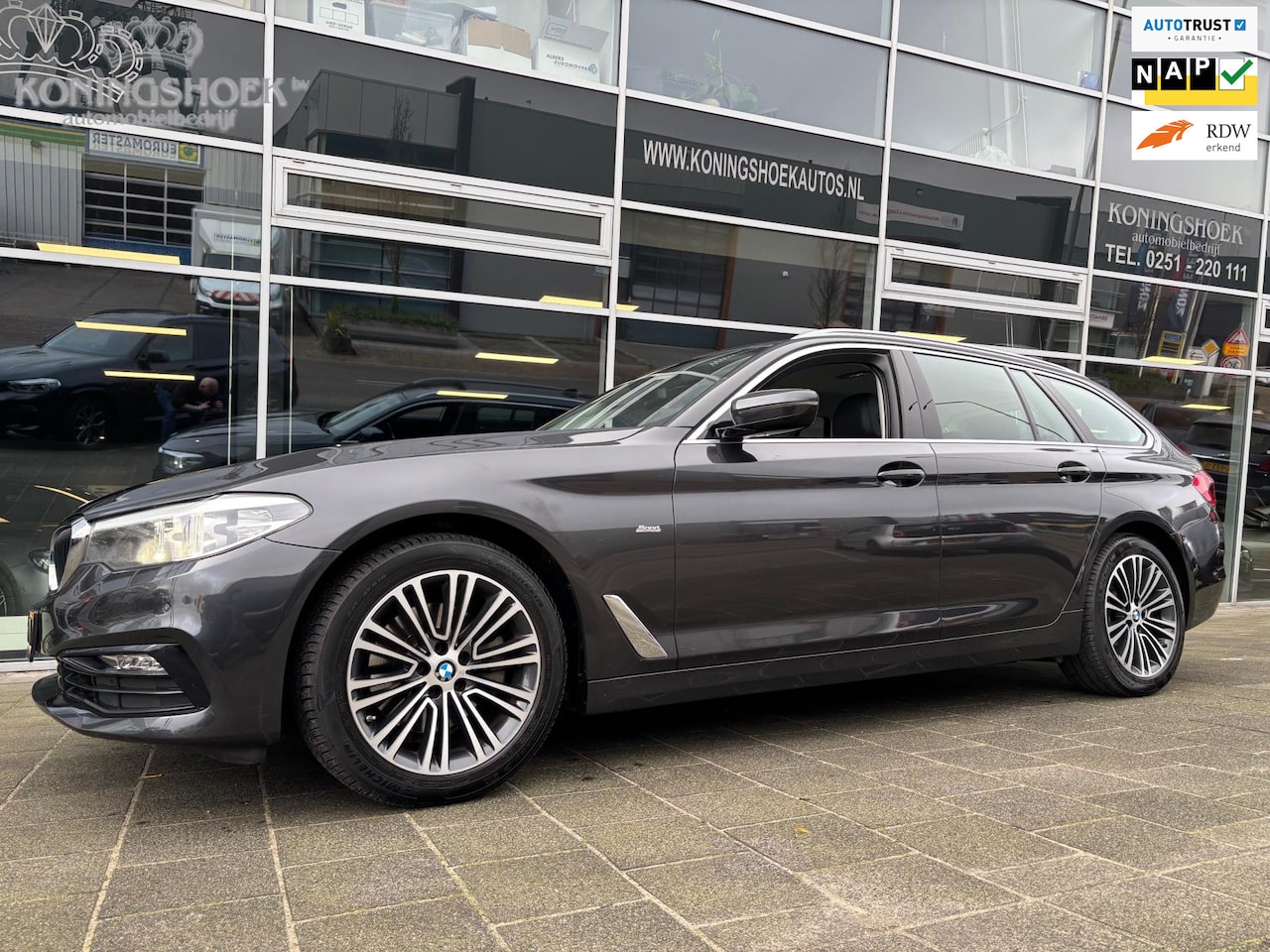 BMW 5-serie Touring - 520i Executive Sport Edition - AutoWereld.nl