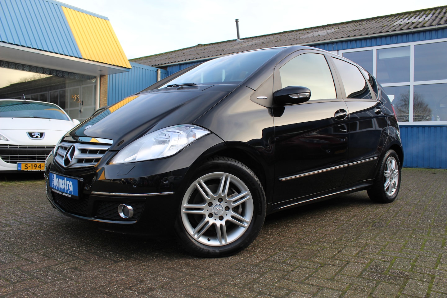 Mercedes-Benz A-klasse - 180 "Elegance" Airco - Cruise - Automaat !!! 115 Pk - AutoWereld.nl