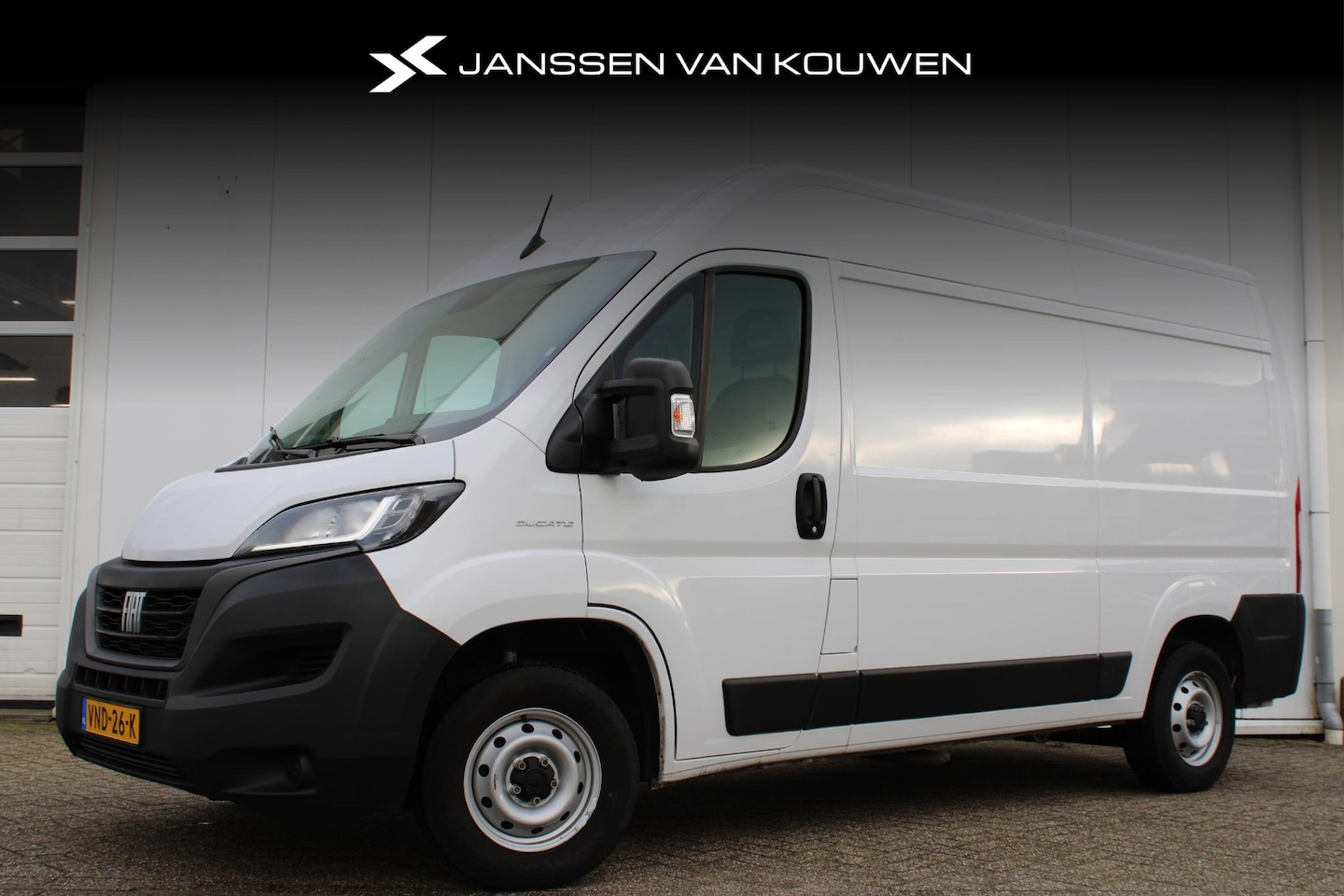 Fiat Ducato - 35 2.3 MultiJet L2H2 Trekhaak / Carplay / Parkeercamera - AutoWereld.nl