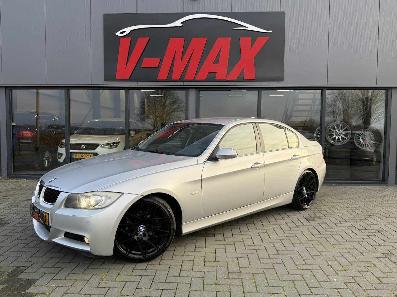 BMW 3-serie - 325i AUT Dynamic Exec Leder Navi Xenon - AutoWereld.nl