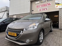 Peugeot 208 - 1.2 e-VTi Style AUTOMAAT