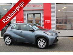 Toyota Aygo X - 1.0 VVT-i S-CVT Play met trekhaak(NL auto)