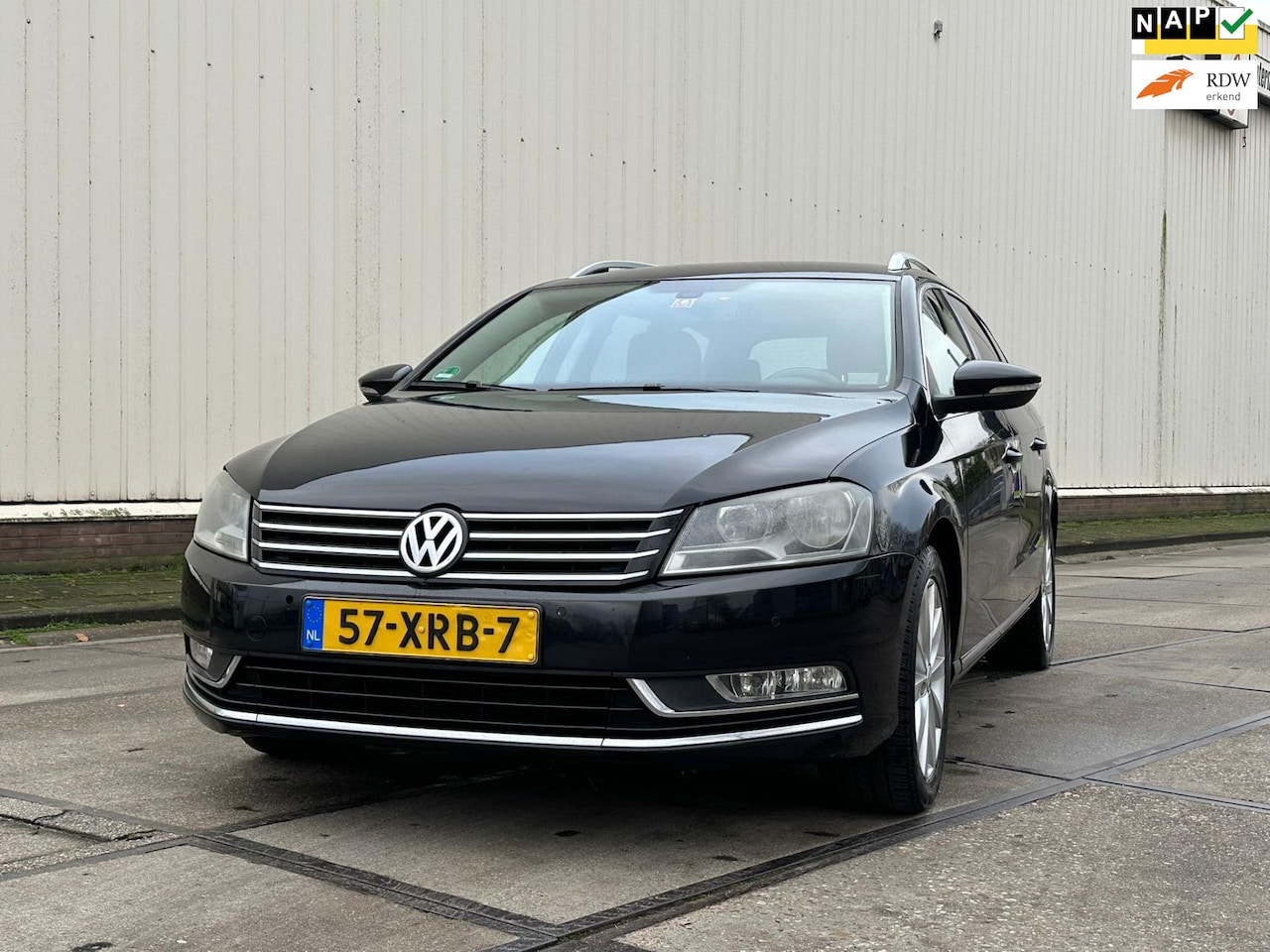 Volkswagen Passat Variant - 1.6 TDI Comfort Executive Line Navi/Clima/Pdc - AutoWereld.nl