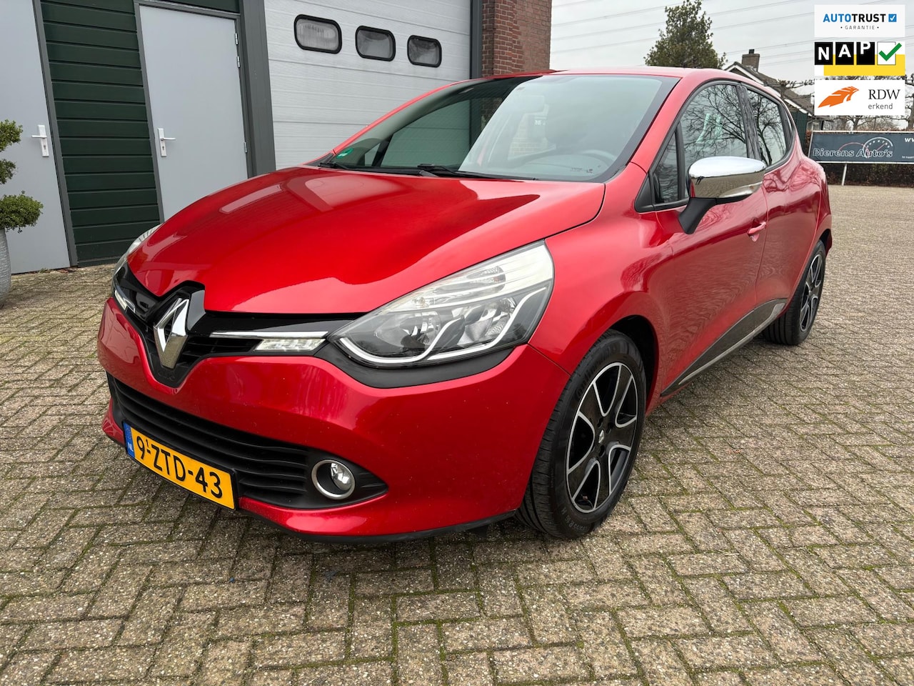 Renault Clio - 0.9 TCe Expression Airco Navi Cruise - AutoWereld.nl