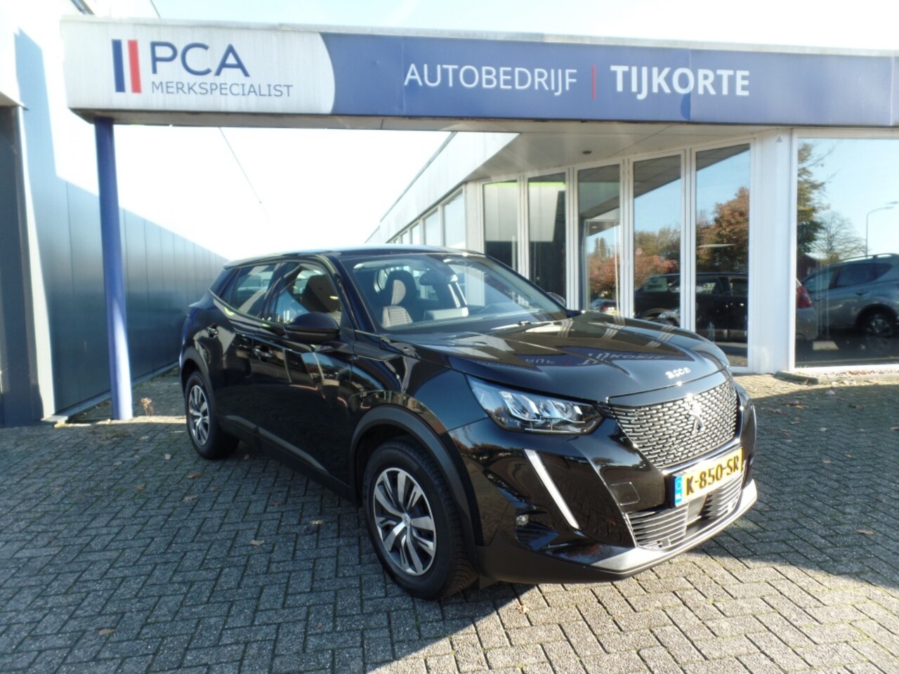 Peugeot 2008 - 1.2 PT B.L. Active - AutoWereld.nl