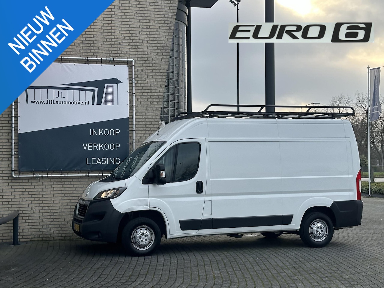 Peugeot Boxer - 335 2.0 BlueHDI L2H2 Pro*AIRCO*HAAK*IMPERIAAL* - AutoWereld.nl