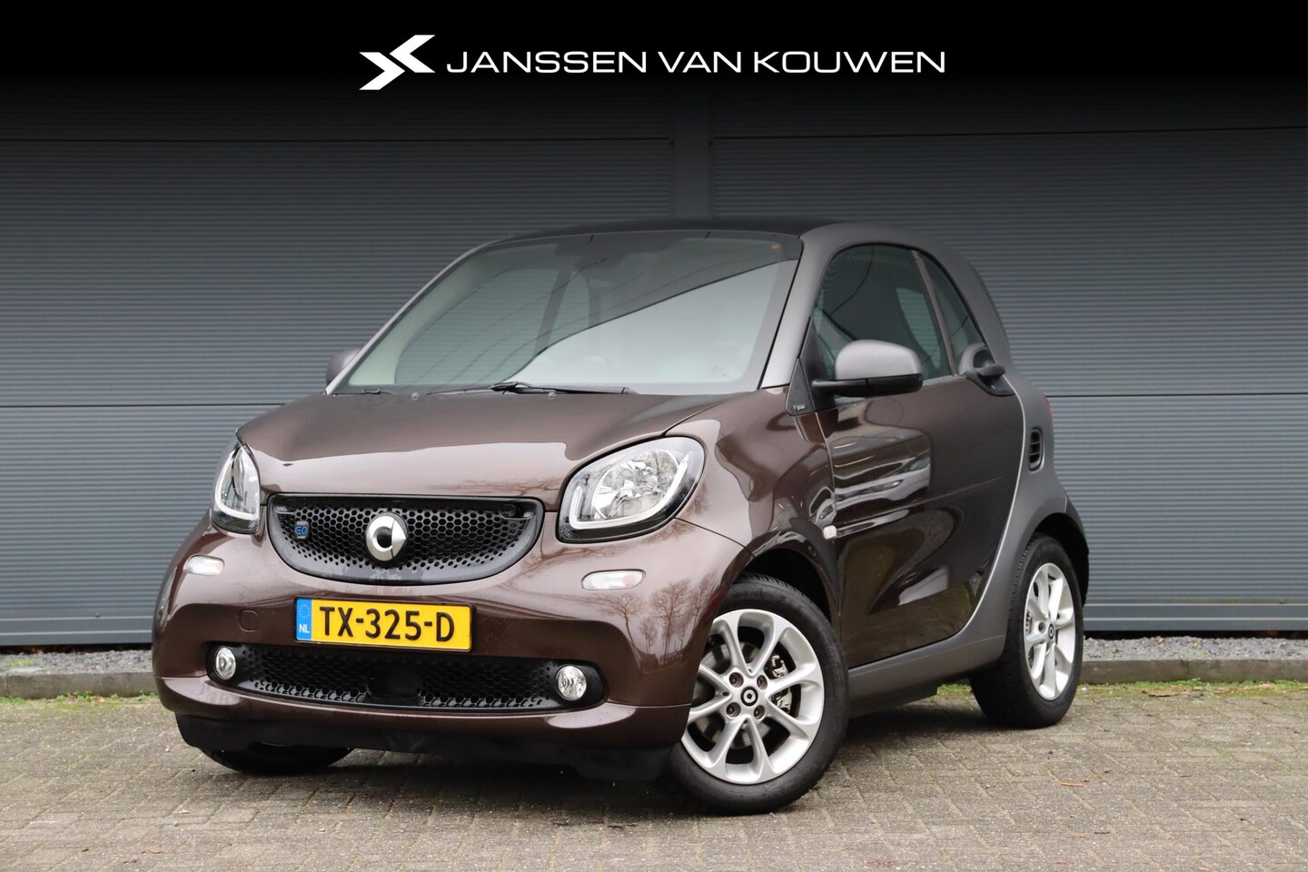 Smart Fortwo - EQ Business Solution 18 kWh / Navi / Airco / Stoelverwarming / - AutoWereld.nl