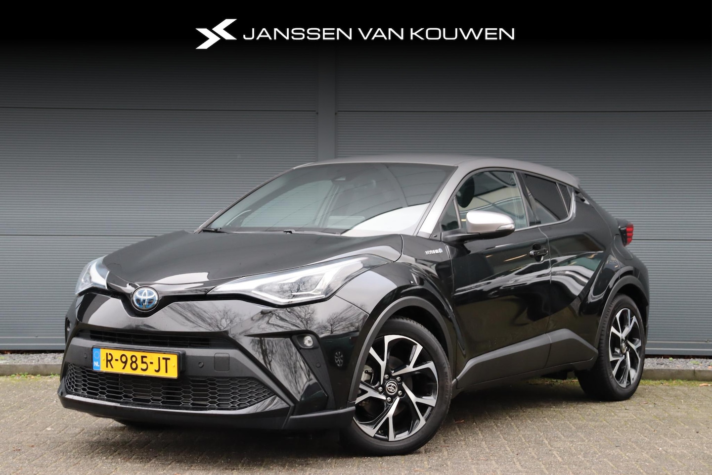 Toyota C-HR - 2.0 Hybrid Style / Stoelverwarming / Camera / DAB / - AutoWereld.nl