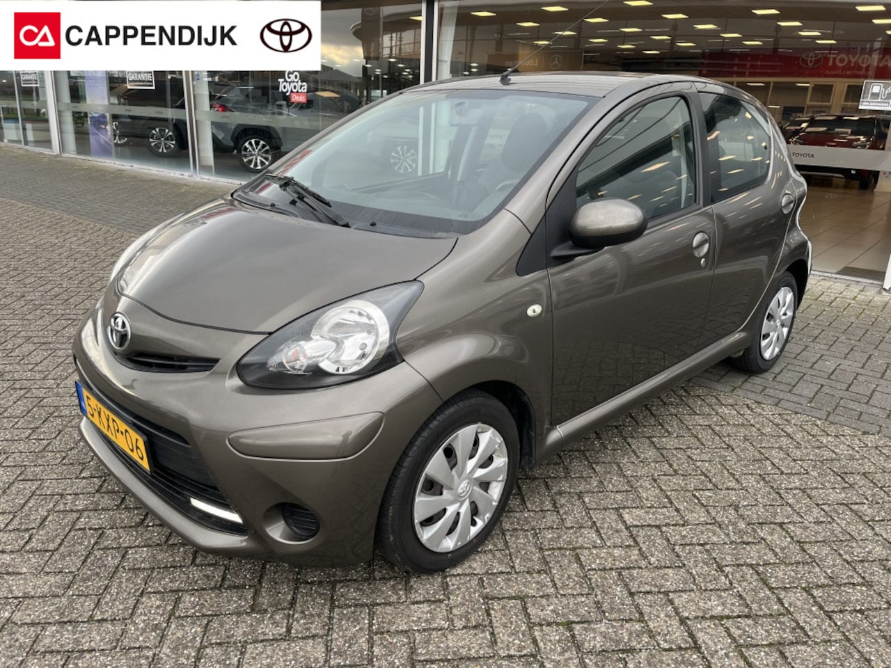 Toyota Aygo - | NET BINNEN | 1.0 VVT-i Aspiration | Lage km-stand | - AutoWereld.nl