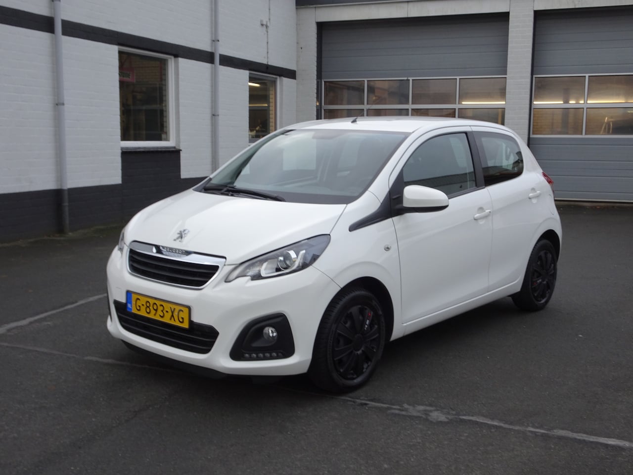 Peugeot 108 - 1.0 e-VTi Active Airco, elektrische ramen, centrale vergrendeling, enz. - AutoWereld.nl