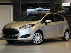 Ford Fiesta - 1.0 Trend - AIRCO - STOELVERWARMING - ALLE DOC - 1E EIGENAAR - PDC VOOR + ACHTER - VERW VO