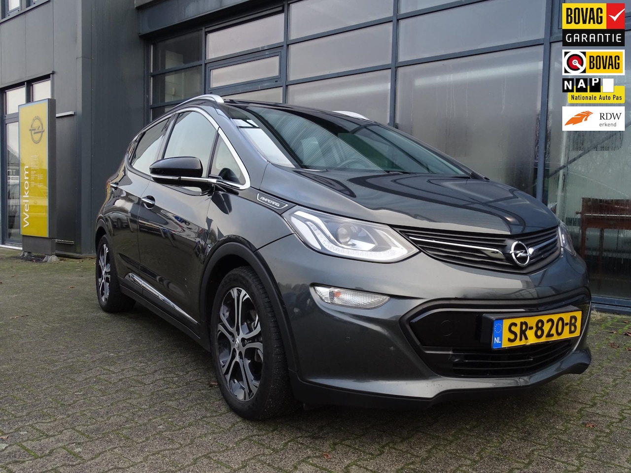 Opel Ampera-e - Business executive 60 kWh Zeer rijk uitgerust - AutoWereld.nl