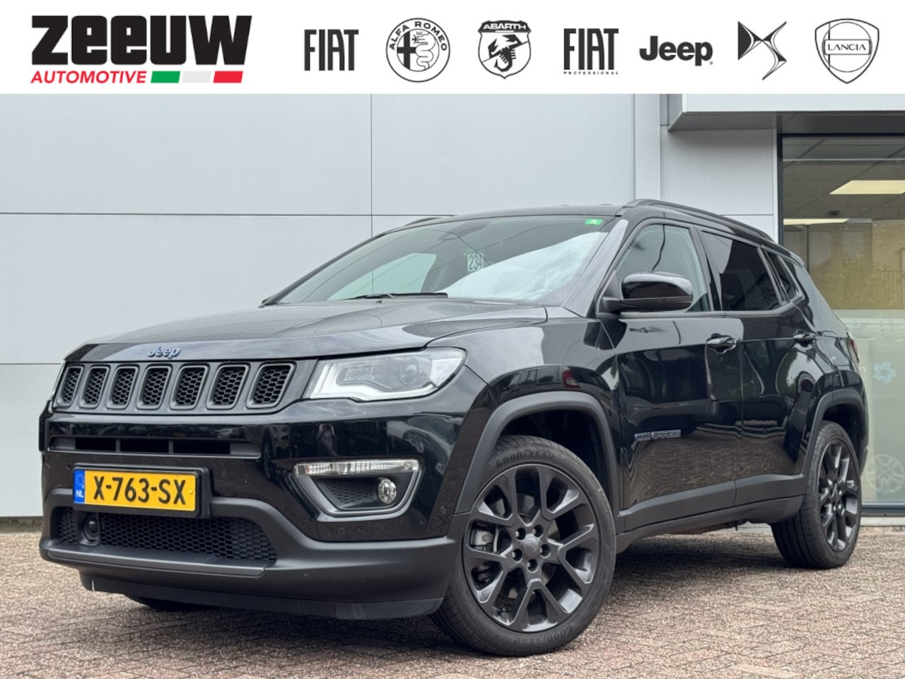 Jeep Compass - 4xe 240 PK Hybrid S | Leder | Xenon | Carplay | BTW | 19" - AutoWereld.nl