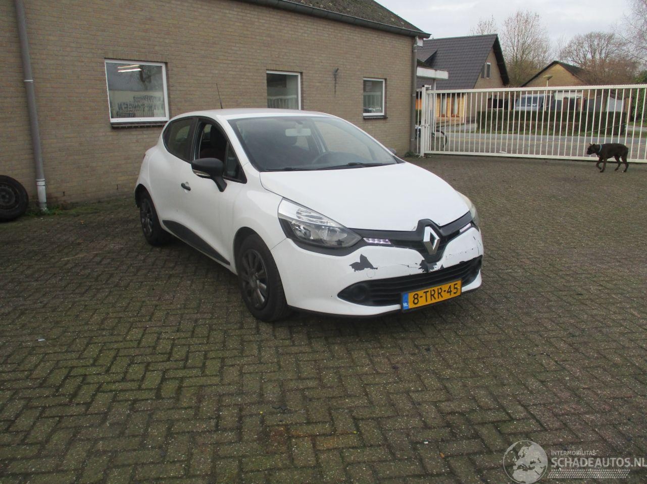 Renault Clio - 0.9 TCe Authentique 5drs hb - AutoWereld.nl